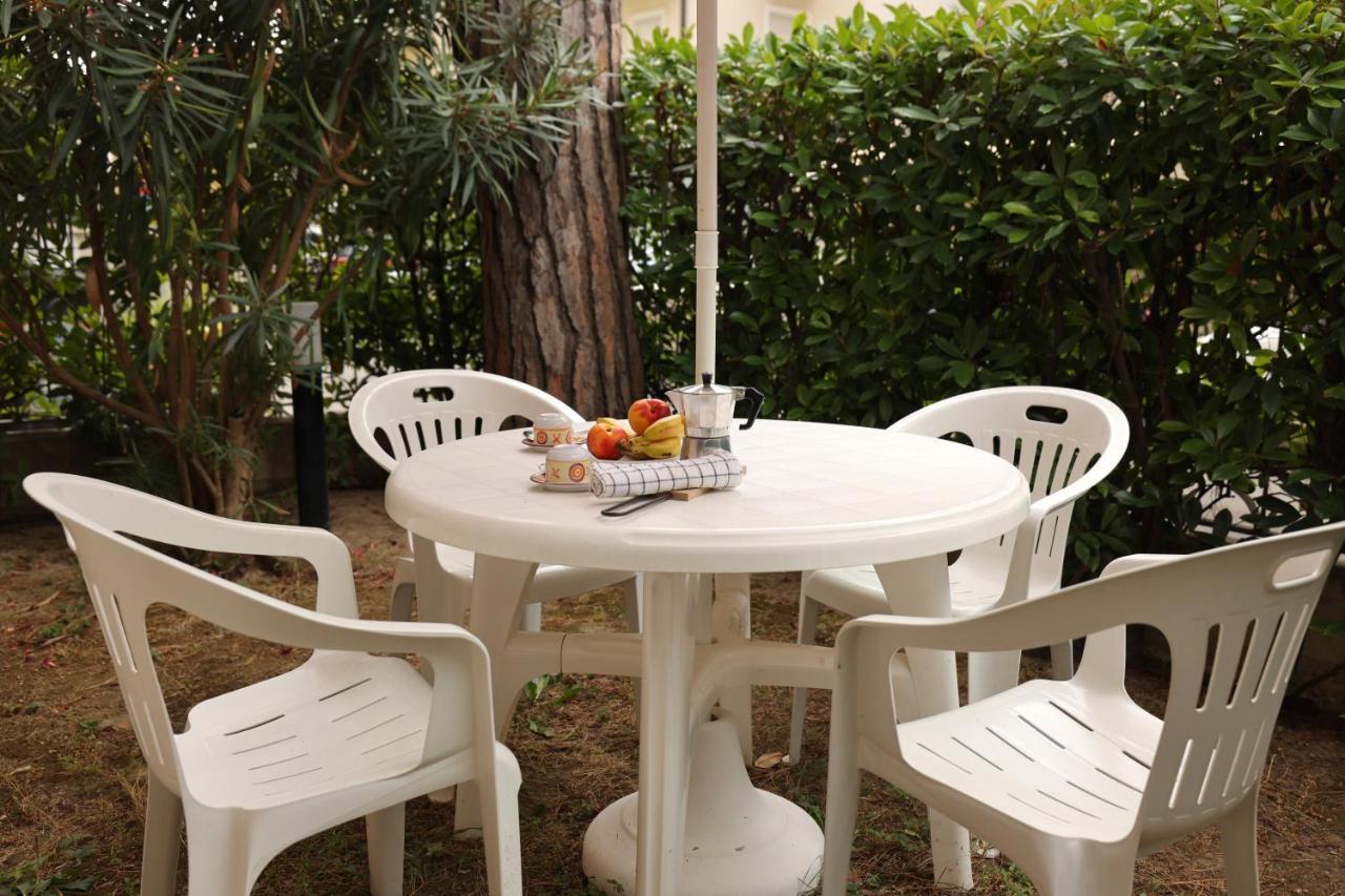 We Home - Palestrina17 - Riccione Sul Mare Exterior foto